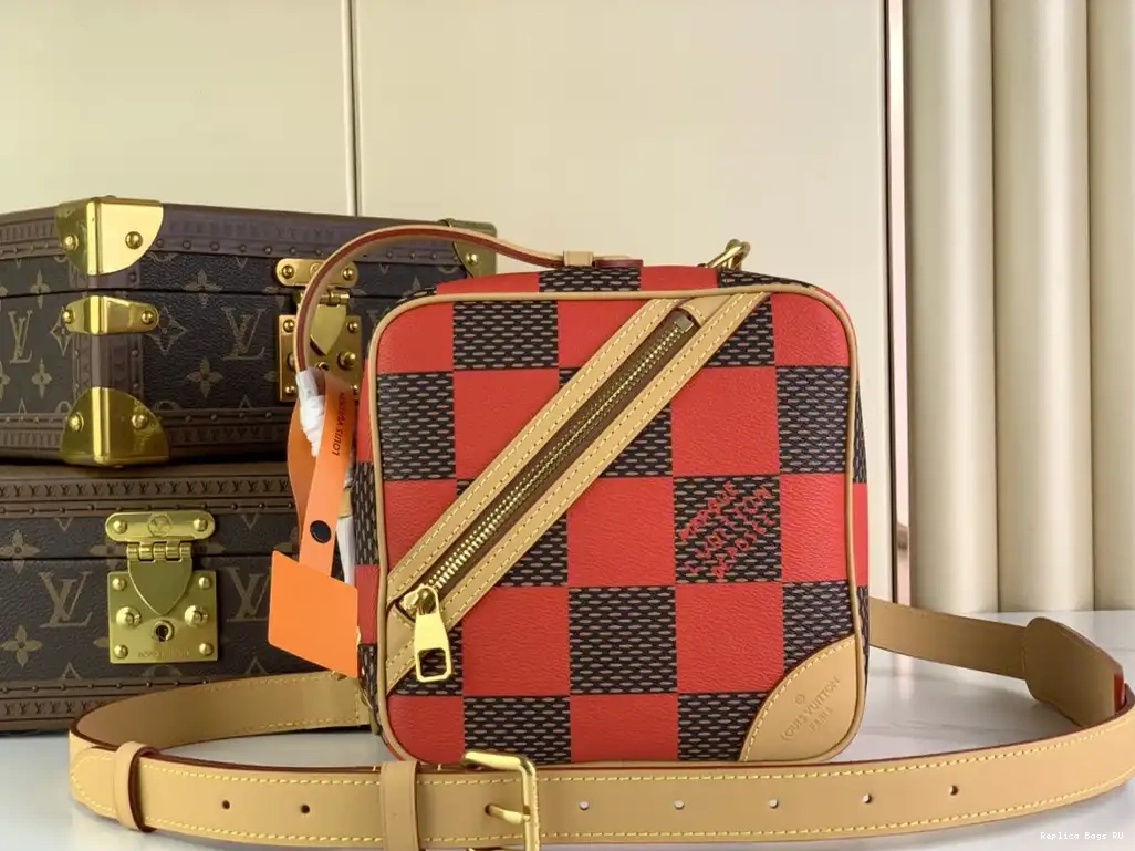 Cheap Chess LOUIS VUITTON Messenger-24*24*8CM 0617